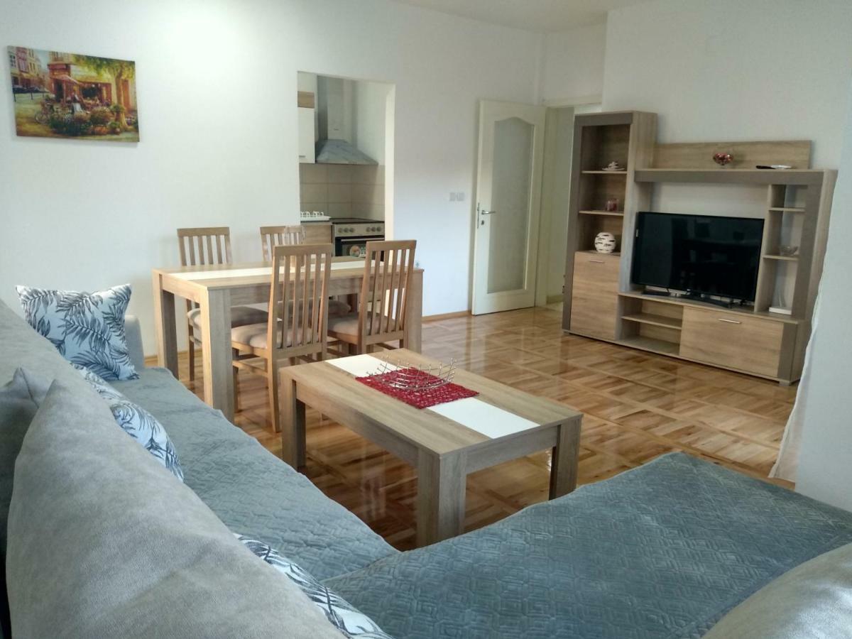 Tea Apartment Kumanovo Buitenkant foto