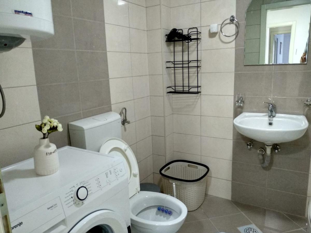 Tea Apartment Kumanovo Buitenkant foto